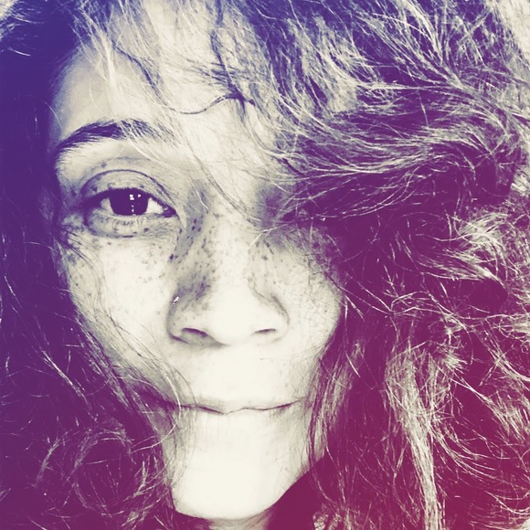 Meet your Posher, Amanda - Picture 1 of 1